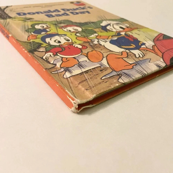 Vintage  80s Walt Disney Books Haunted House Party and Donald Ducks Bad Day - Picture 12 of 16